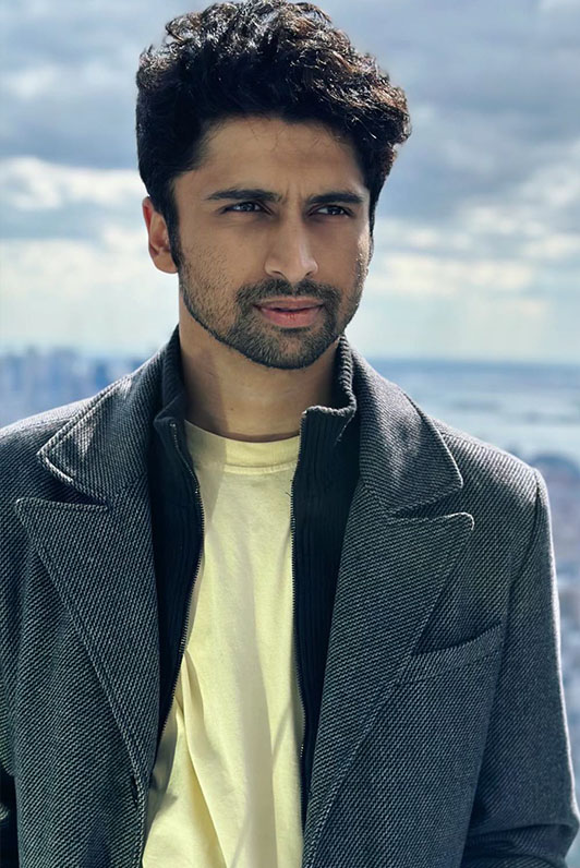 Cosmos Dar, entrepreneur and financial educator.