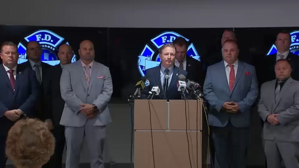19812377 090926 wabc fdny union img