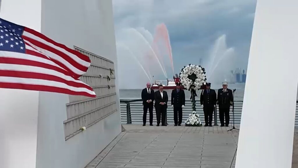 19812413 090926 wabc staten island memorial img