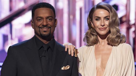 10212026 dwts dedication night elimination twist 2518068291602 560x315