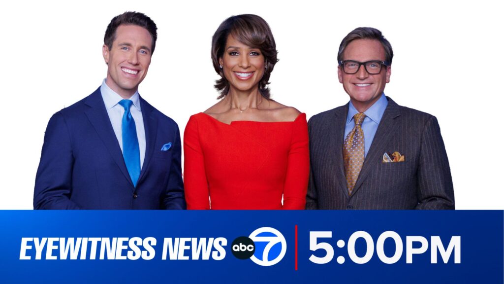 19275845 061126 eyewitnessnews 5pm team img