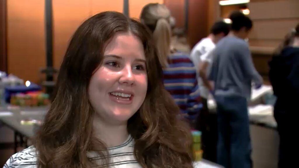 19966388 102126 wabc teen cancer survivor img