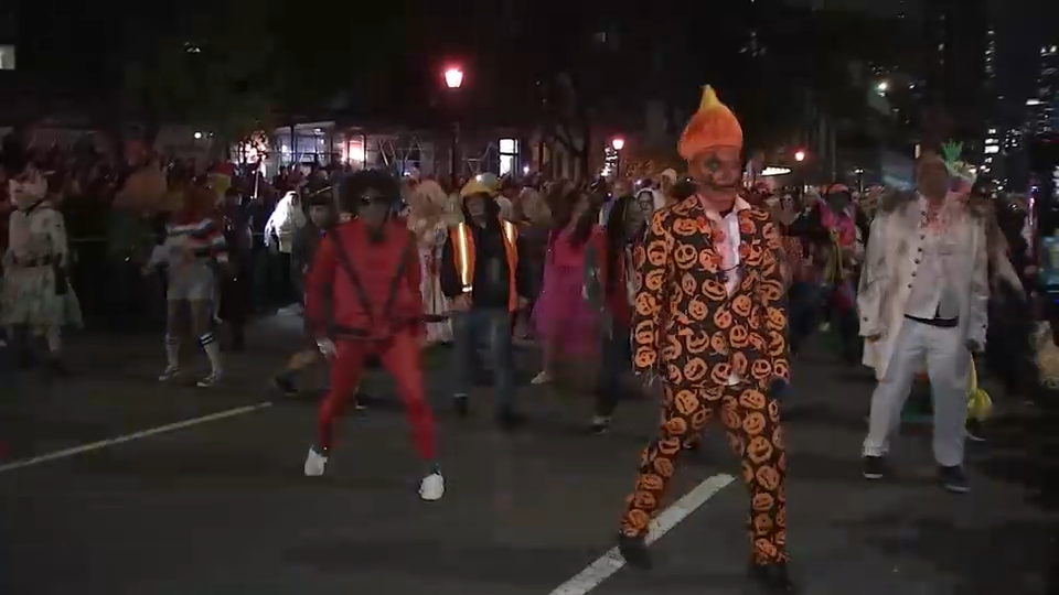 20002929 103126 wabc halloween parade tonight img